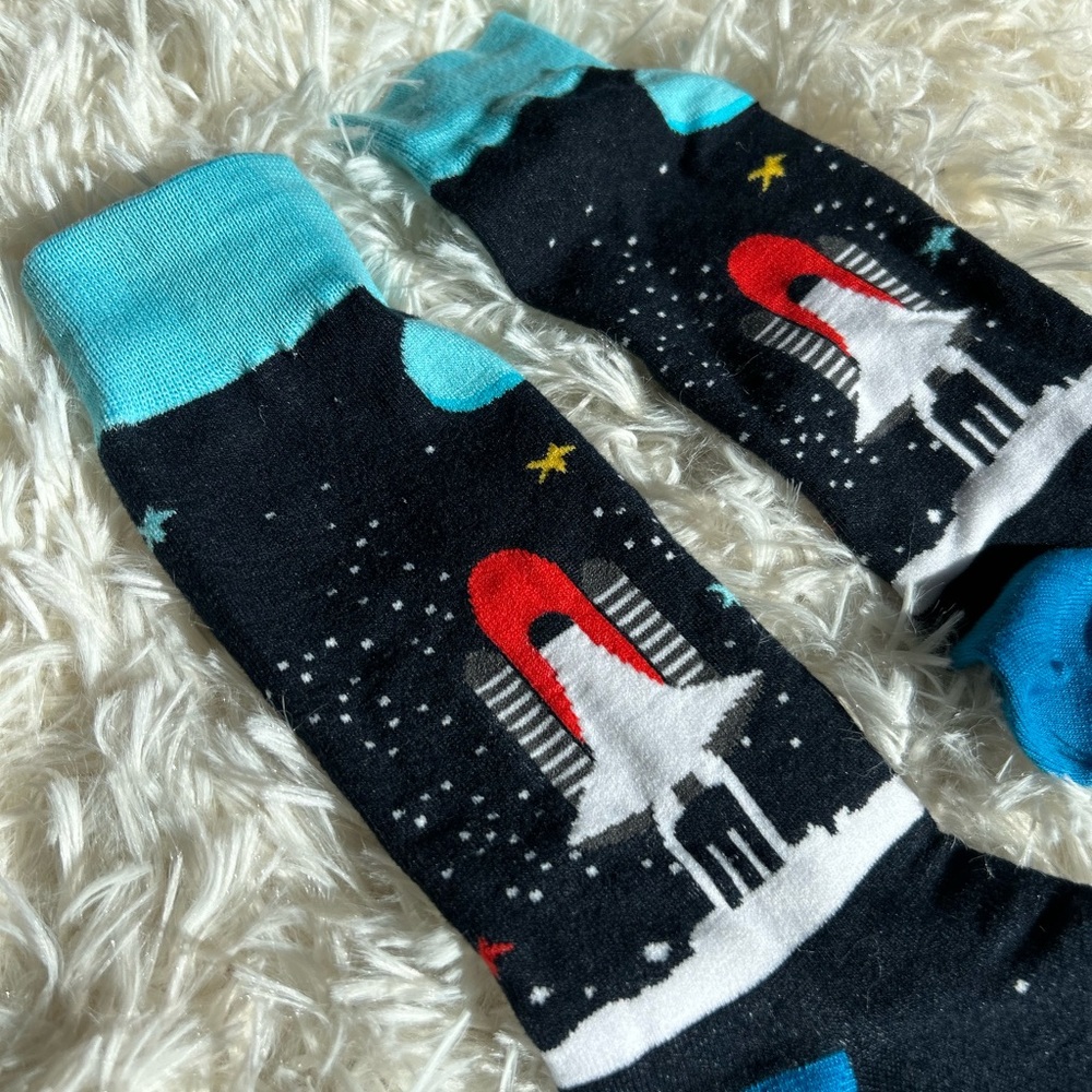 NASA men’s Rocket Astronaut socks New!